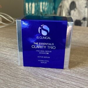 iS Clinical Clarity Trio Serum - Blue and Silver